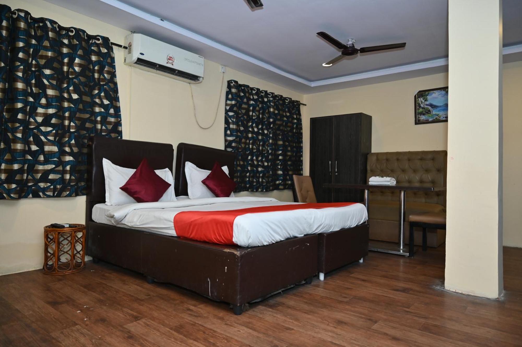 Hotel Ankitha Grand Hyderabad Exterior photo