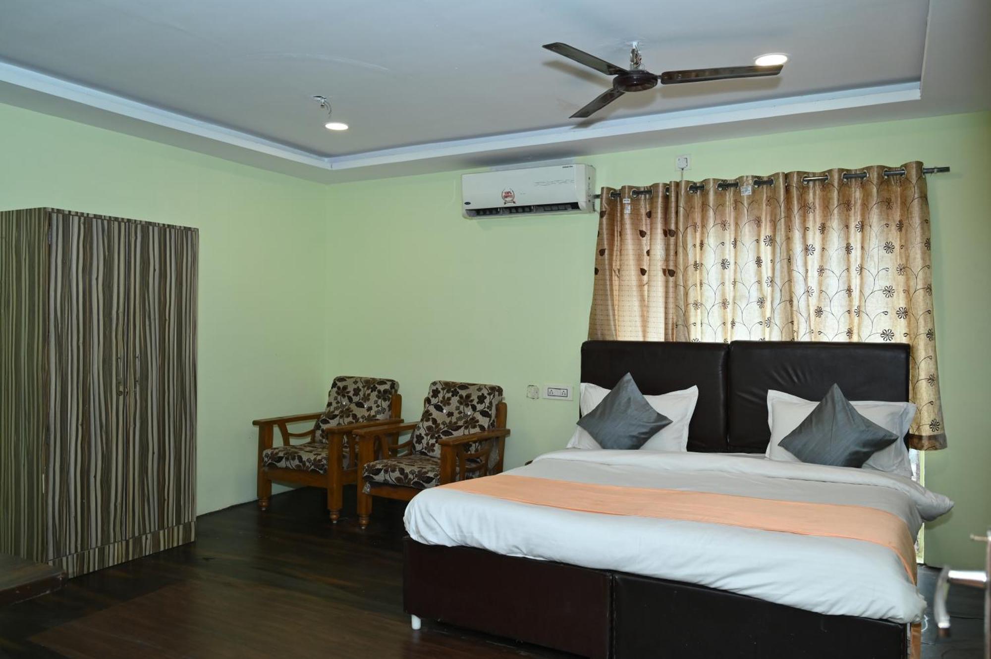 Hotel Ankitha Grand Hyderabad Exterior photo
